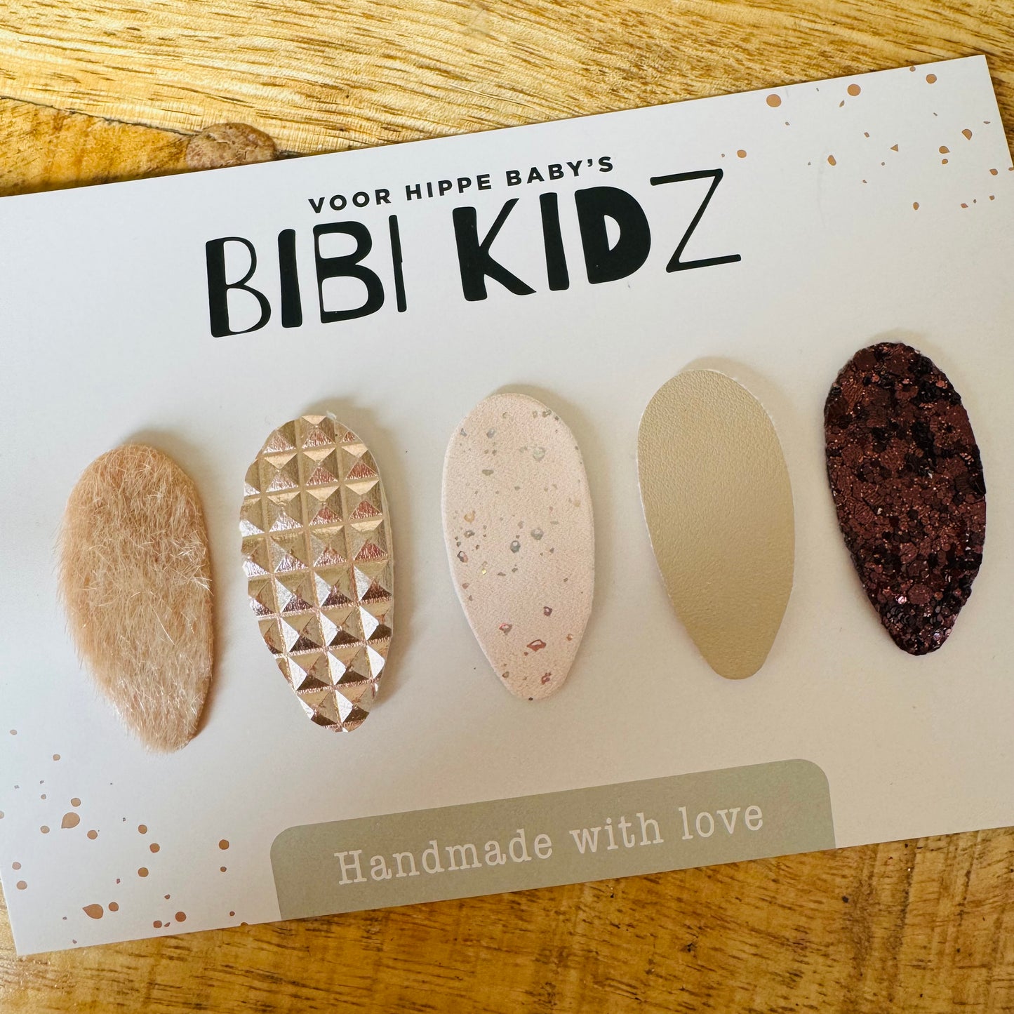 Setje 13 Saar Antislip Haarspeldjes - Bibi Kidz - Kinderhaarspeldjes en baby accessoires voor pasgeboren baby bij Bibi Kidz, zachte babykleding, speendoekjes, spenen en gepersonaliseerde kraamcadeaus voor baby’s.