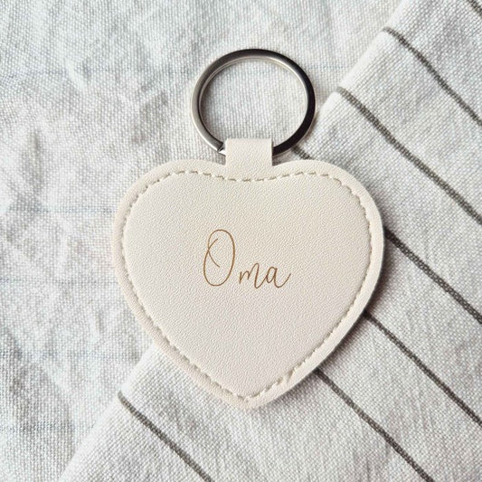 Sleutelhanger Hart - Beige - Bibi Kidz - Kinderhaarspeldjes en baby accessoires voor pasgeboren baby bij Bibi Kidz, zachte babykleding, speendoekjes, spenen en gepersonaliseerde kraamcadeaus voor baby’s.