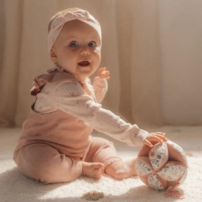 Grijpbal Fairy garden - Bibi Kidz - Kinderhaarspeldjes en baby accessoires voor pasgeboren baby bij Bibi Kidz, zachte babykleding, speendoekjes, spenen en gepersonaliseerde kraamcadeaus voor baby’s.