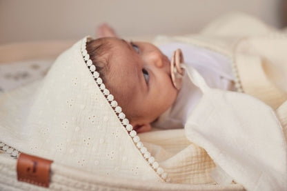 Badcape embroidery ivory